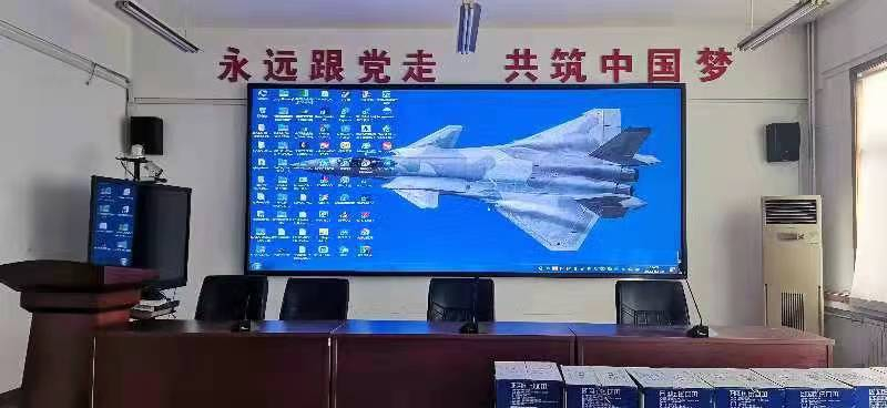室內(nèi)P2全彩屏完成一塊，積極復(fù)工復(fù)產(chǎn)，抗疫堅(jiān)持到底